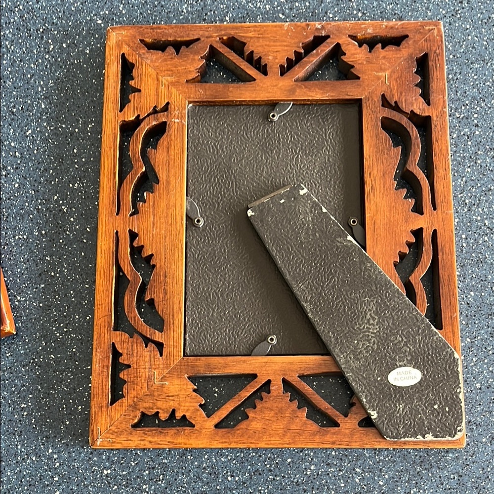 2 Elegant Asian Themed Brown Wood Carved 4x6 Photo Frame Set - Picture 5 of 6